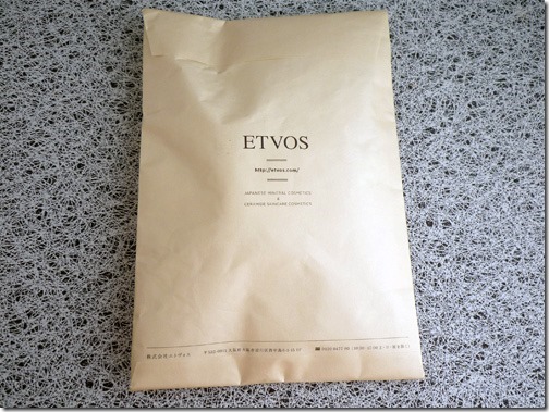 エトヴォスの紙袋